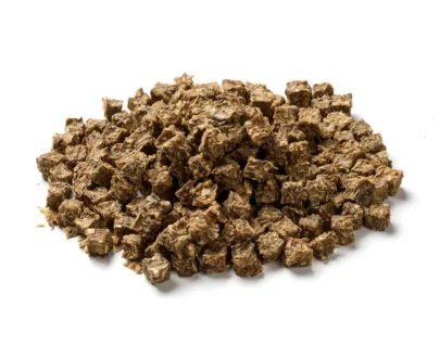 cubetti di salmone essiccato per cani