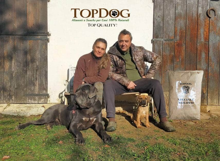 Fondatori TOPDOG® con i loro cani, esperienza di oltre 50 anni e allevamento di Cane Corso.
